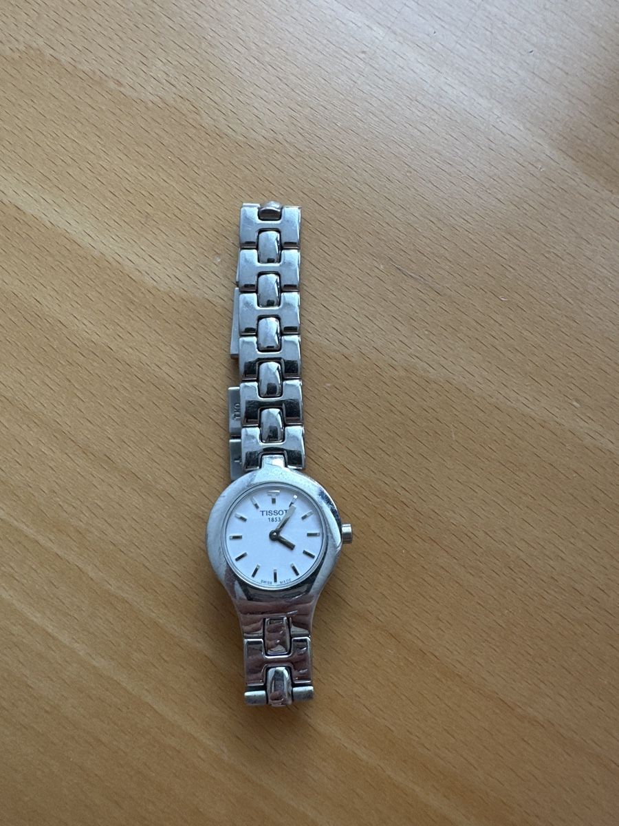 Armbänder & -reifen: Tissot Armbanduhr Damen – Gebraucht aus Ermatingen von Alina.W