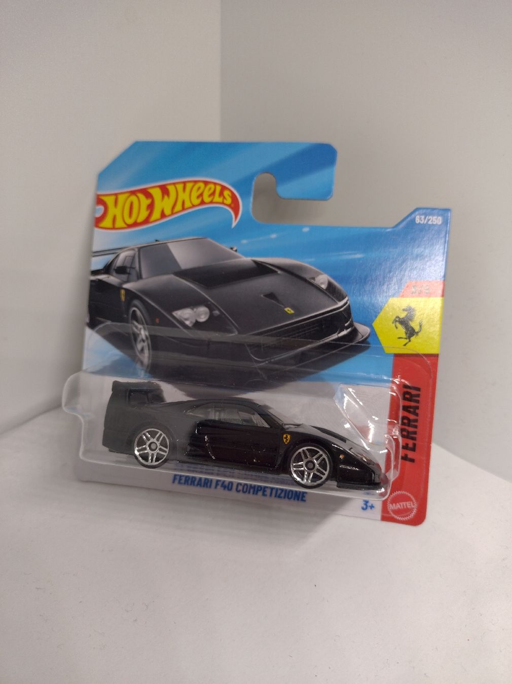 Hot Wheels Modellini d'auto: Hot Wheels Ferrari F40 noir – Nuovo e nell'imballaggio originale da La Chaux-de-Fonds venduto da Pierrot8404