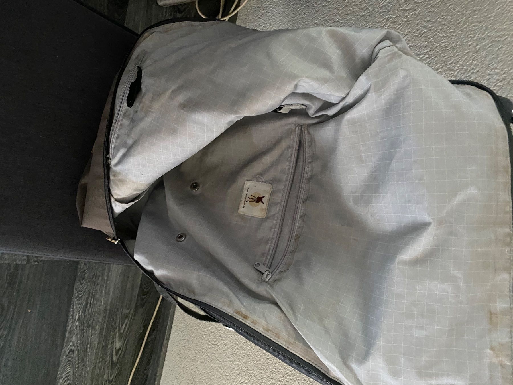 Lässig Zaini: Lässig Rolltop (Wickelrucksack) grau – Usato da Allenwinden venduto da Obalu 4