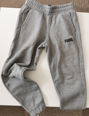 Puma Trainingshose grau Grösse 140 guter Zustand