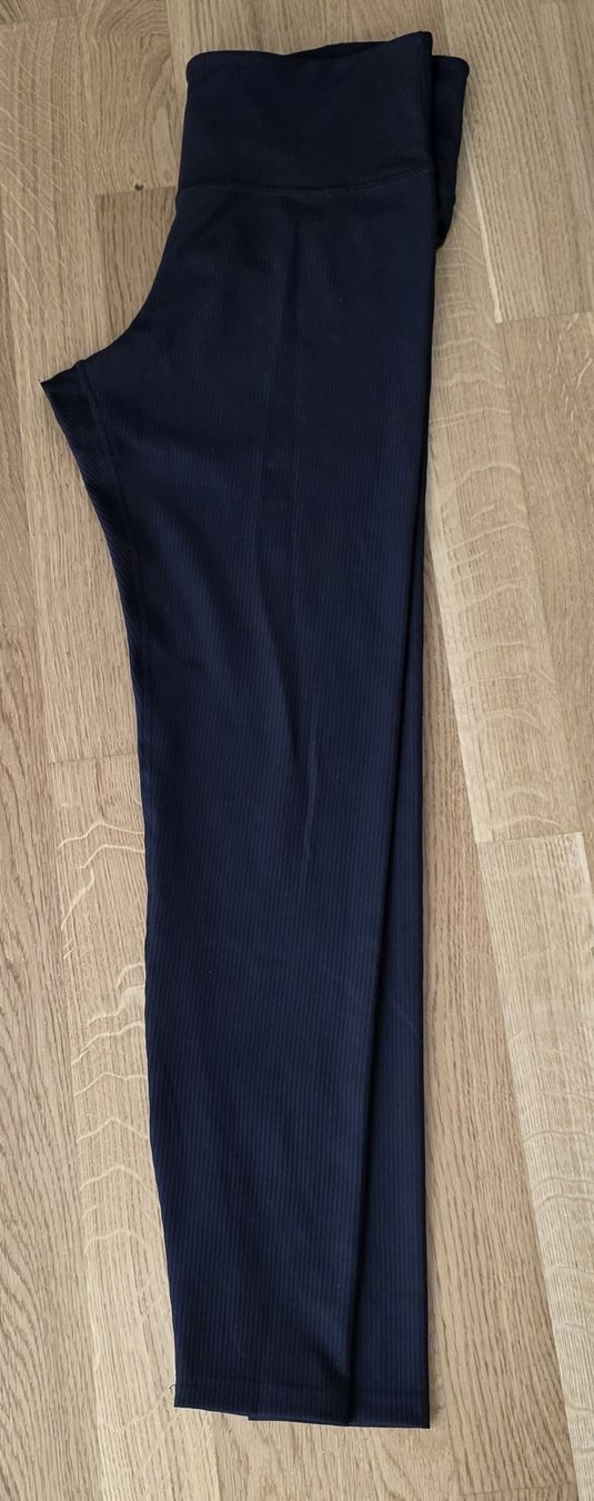 Leggings: 3 stk Leggins,Gr.L,Gerippe Material – Neuf (Voir description) à Frauenfeld par Bleeddragon 4