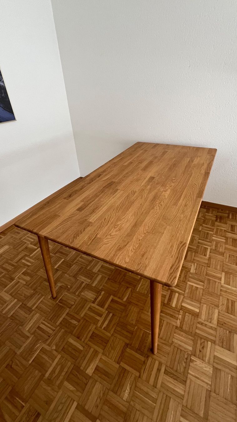 Livique Tavoli: Holz-Esstisch Livique – Usato da Thalwil venduto da nathaliebue01 1