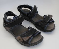 Sandales en cuir D.Craft t. 36