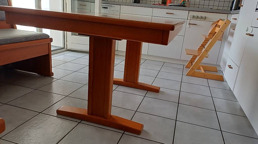 Tavoli: Tisch – Usato da Beromünster venduto da masto46 4