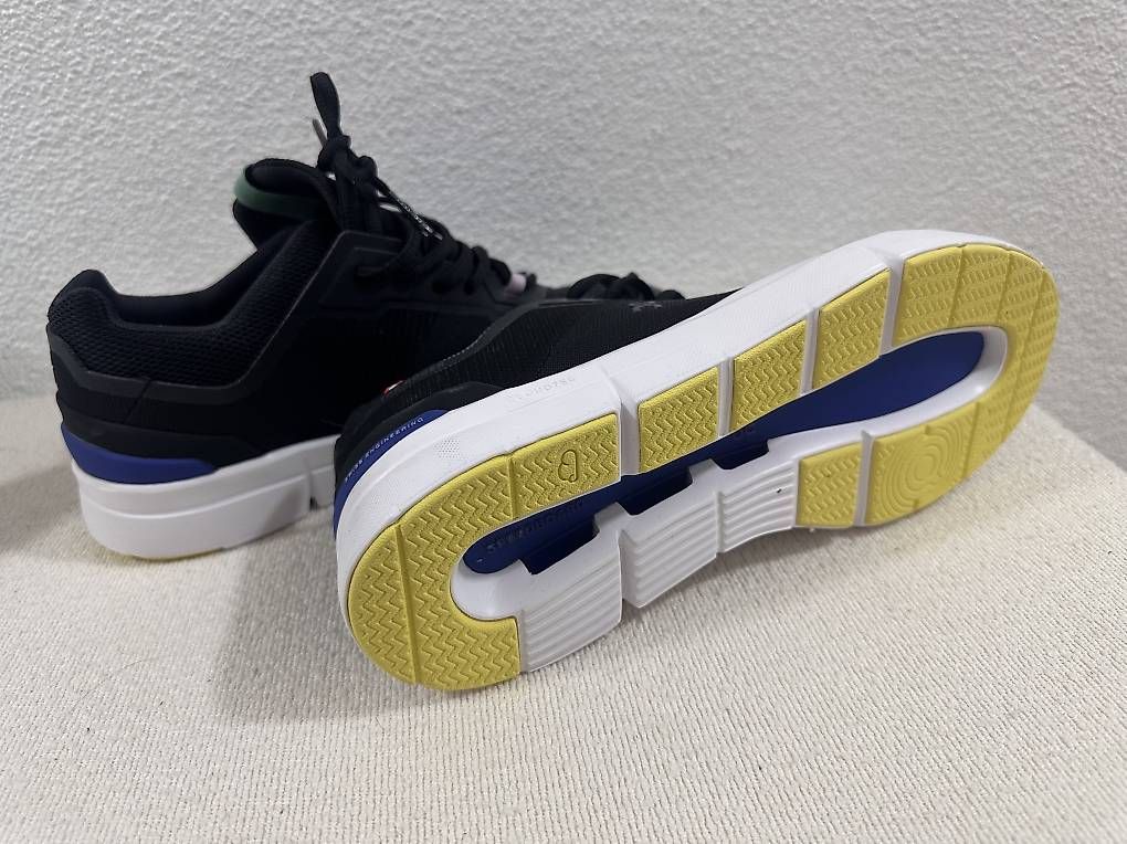 On Scarpe da uomo: On The Roger Spin Laufschuhe – Usato da Oberglatt ZH venduto da El.is1 1