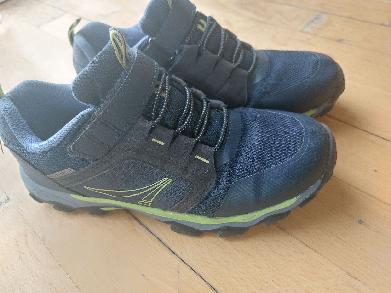 Lidl Chaussures garçon: Turnschuhe Gr 36 – D'occasion à Landquart par Froneri 2