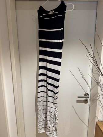 Kleid Grösse M