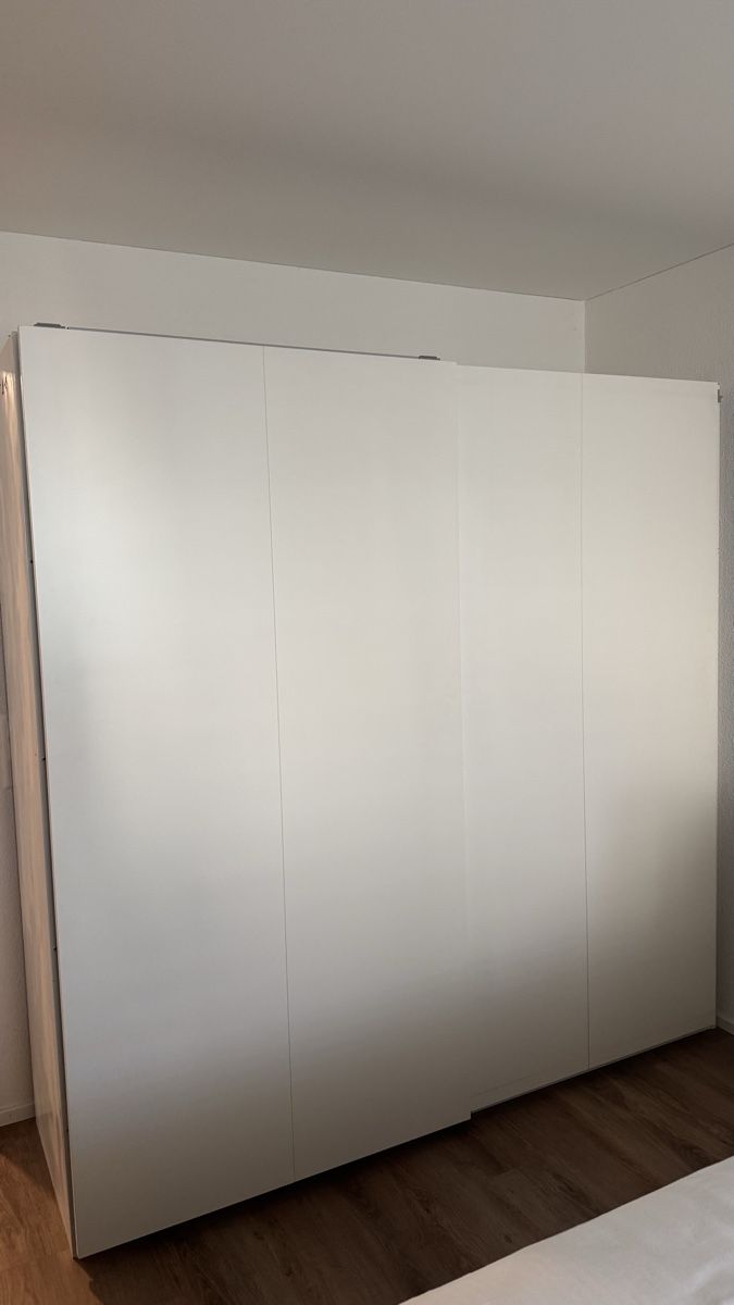 Armoires: GRATIS Ikea Schrank – D'occasion à Lachen SZ par pfingstroseMN 4