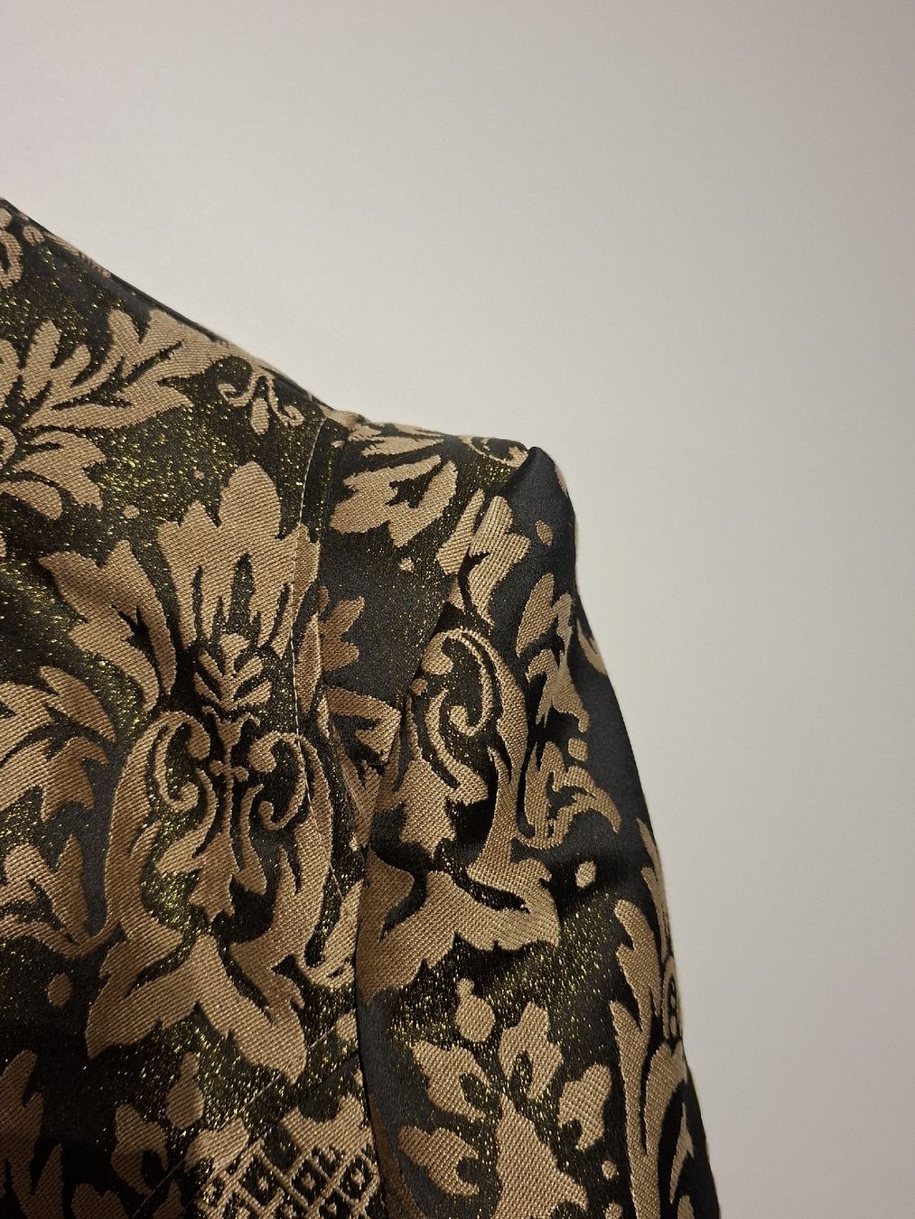 H&M Giacche: Brokatblazer – Usato da Oberengstringen venduto da Kimchimon 3