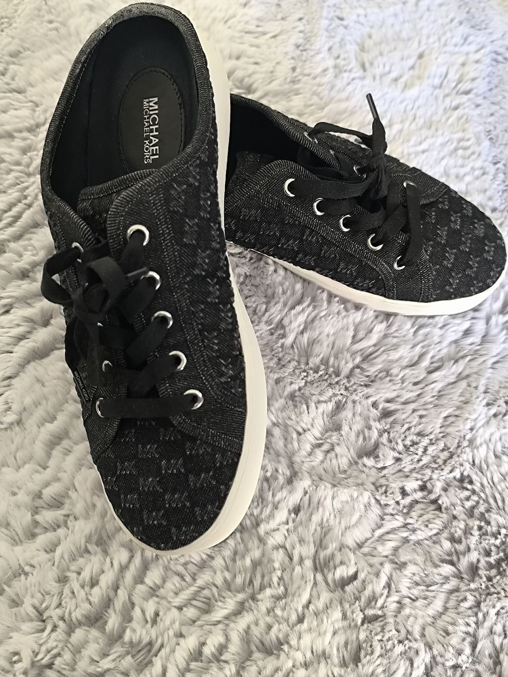 Michael Kors Chaussures femmes: Michael Kors  – D'occasion à Oftringen par Lejaleja 1