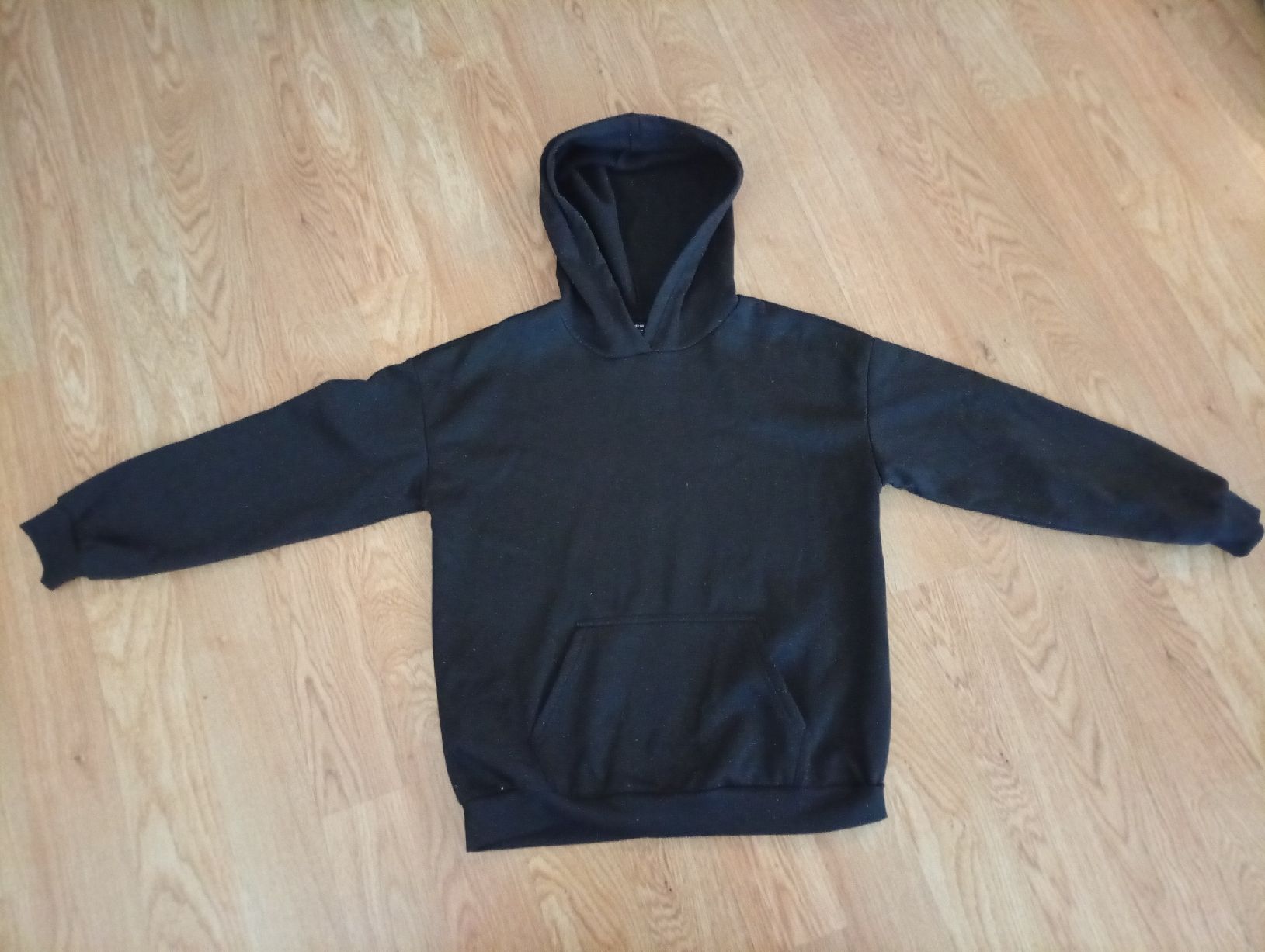 Shein Maglioni & Felpe: Kapuzenpullover Shein schwarz Schmetterling Grösse S – Usato da Worben venduto da ersa01