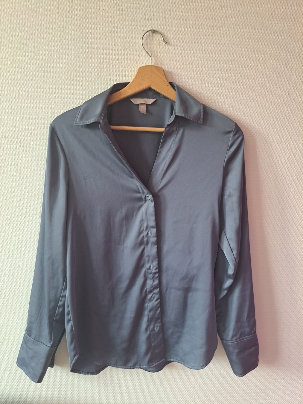 H&M Camicette: Blaue Seidenbluse – Nuovo (secondo la descrizione) da Therwil venduto da fas_gj7h