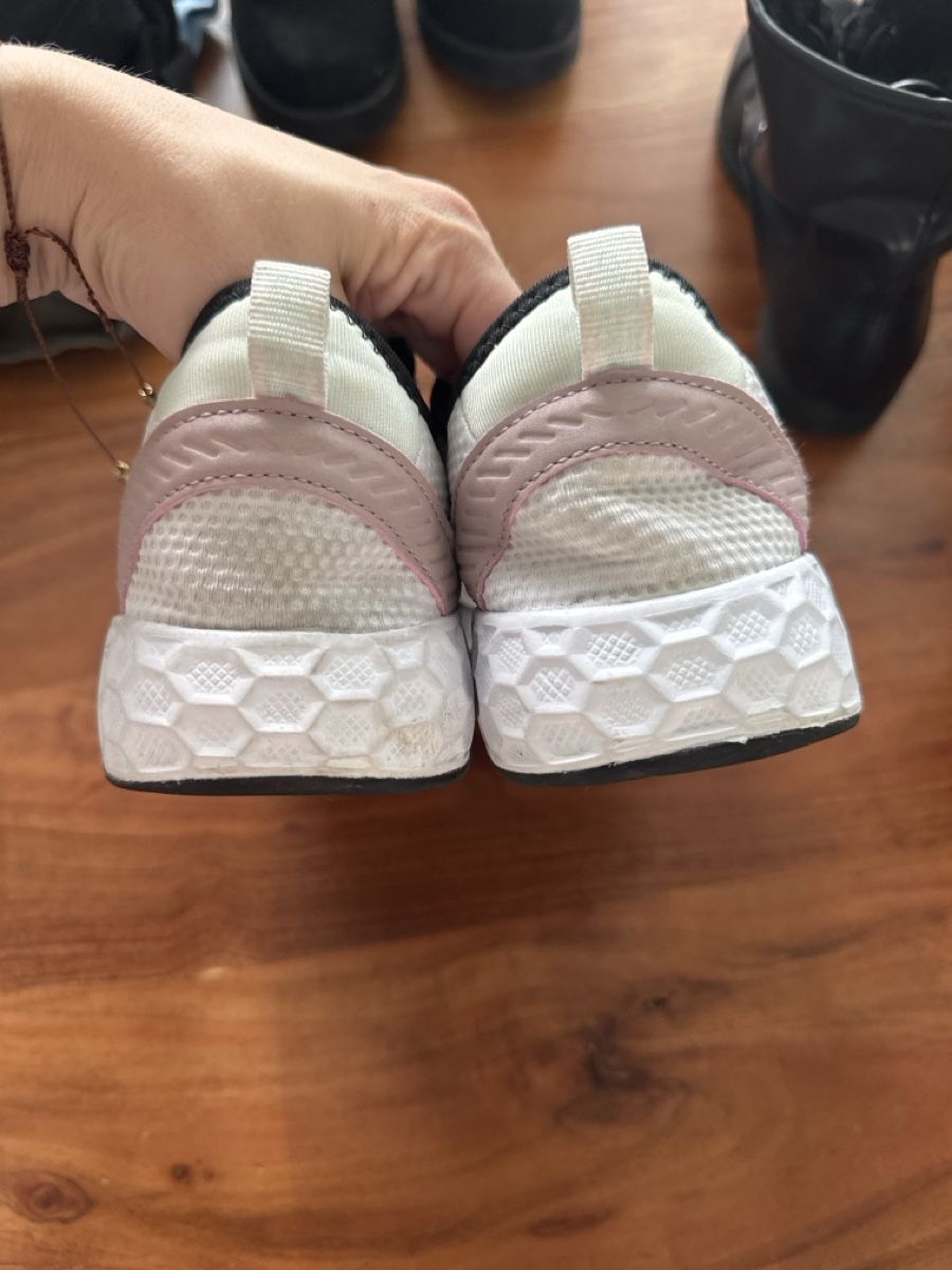 Bench Chaussures femmes: Turnschuhe Bench Gr.39 – D'occasion à Sissach par fre_m8fn 3
