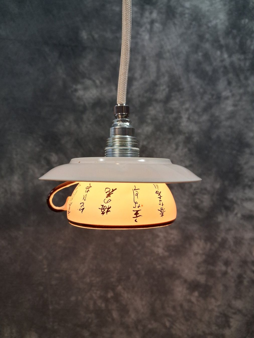 Kronleuchter & Deckenlampen: Tee Tassen Lampe – Gebraucht aus Winterthur von lampenretter
