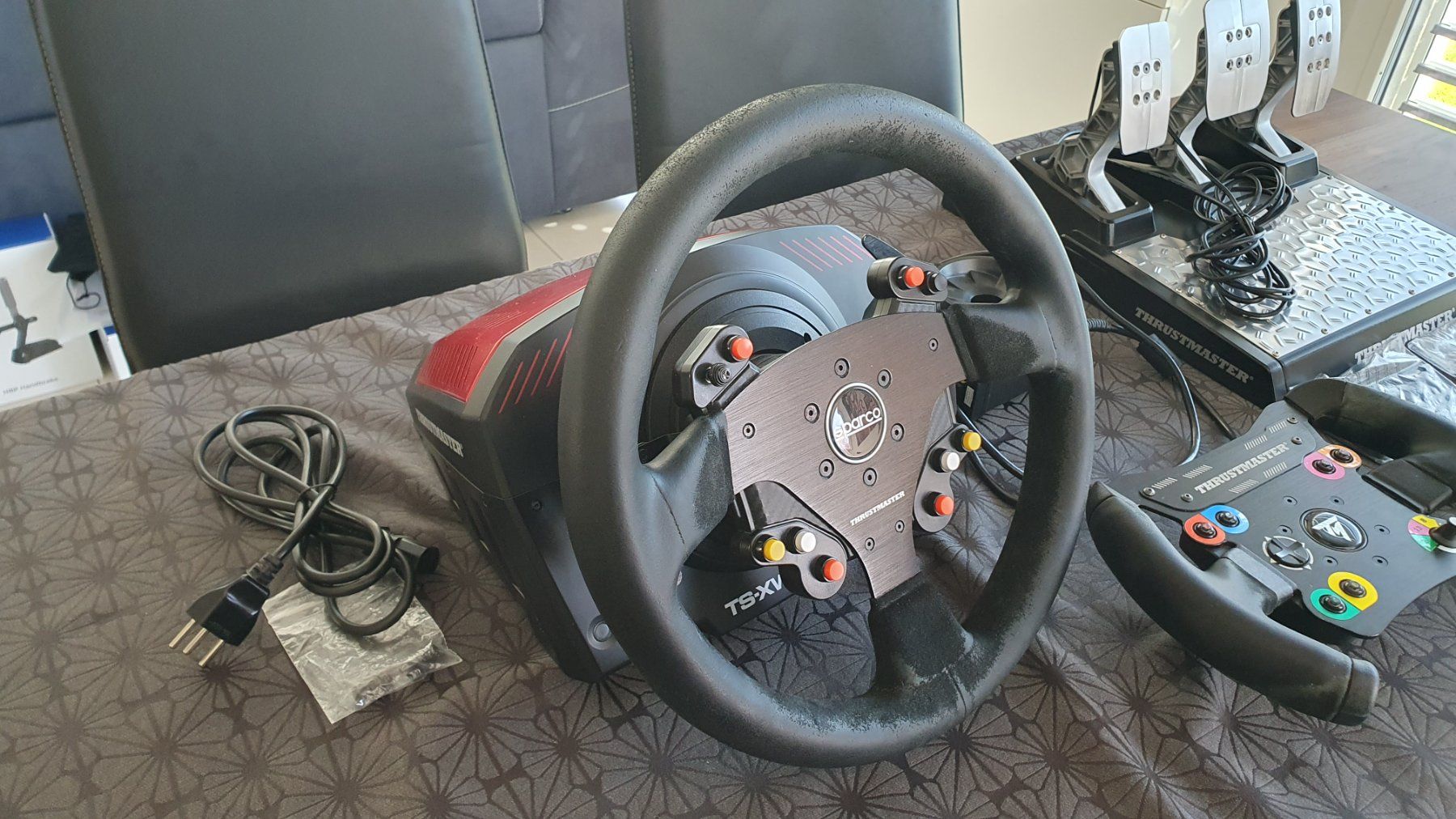 Controller: Thrustmaster TS-XW base + 2 volants + pédalier + shifter – Usato da Villiers venduto da Djobinne 8