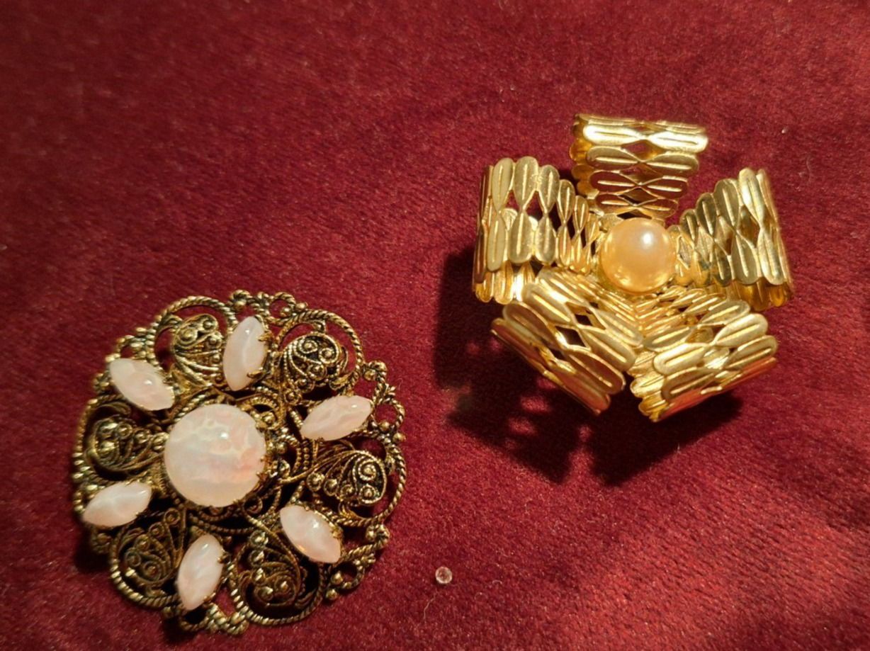 Spille & Fermagli: 2 Vintage Broschen , Modeschmuck – Usato da Dornach venduto da majo8689