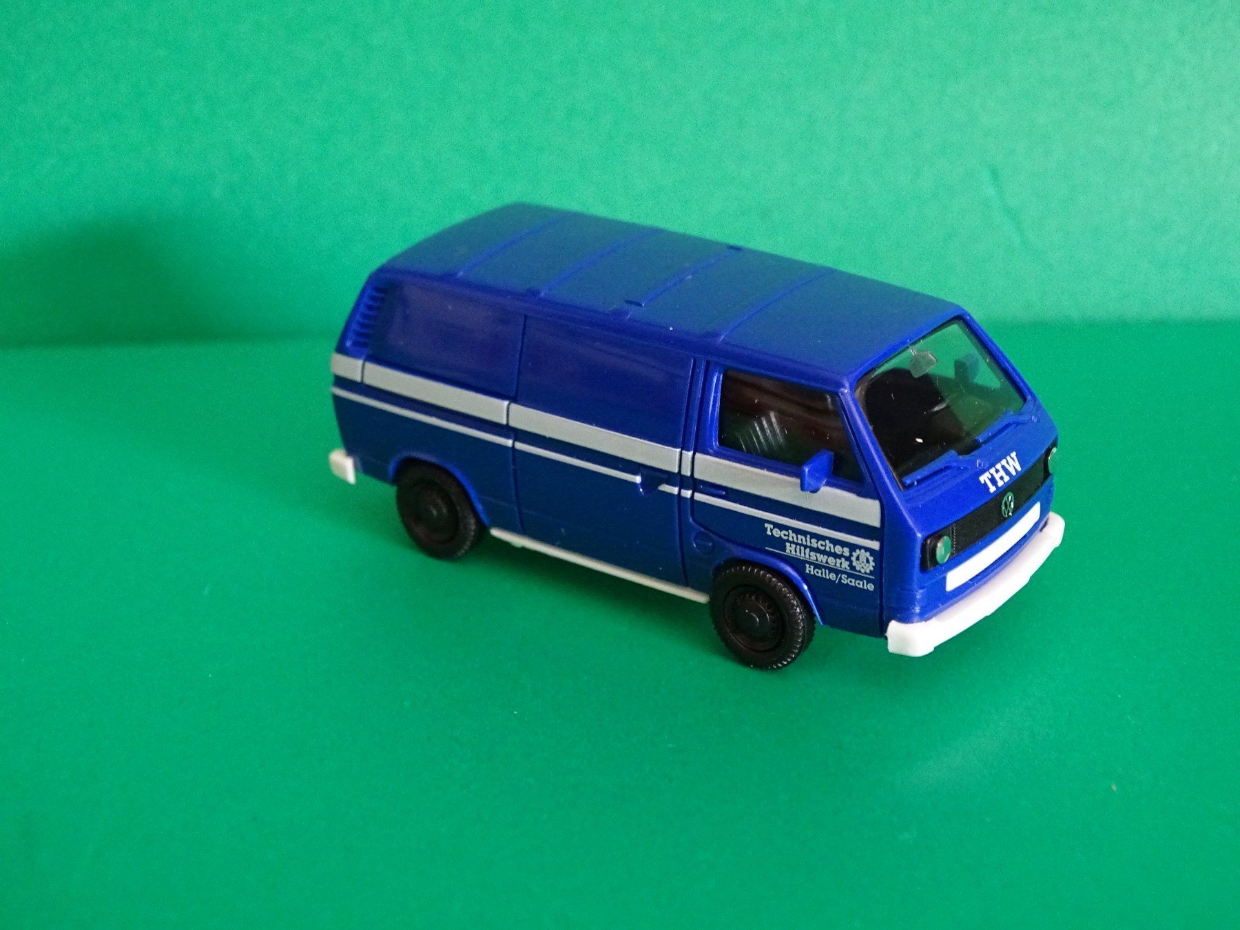 Herpa Modellautos: VW T3 "THW" von Herpa 1/87 – Neu (gemäss Beschreibung) aus Bretzwil von Meex 1