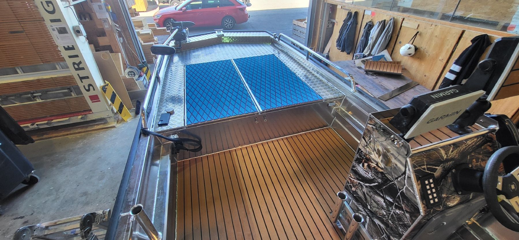 Bateaux: Fischerboot inkl. Motor, Bugmotor, Trailer, Batterien – D'occasion à Bern par Robru14 7