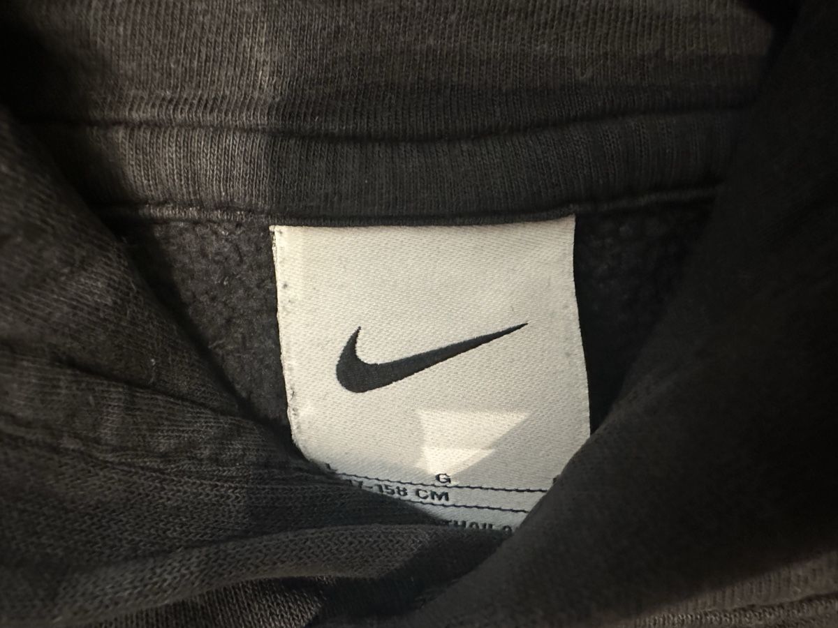 Nike Pullover & Sweatshirts: Nike Hoodie, Gr. 152-158 – Gebraucht aus Winterthur von nelead 1