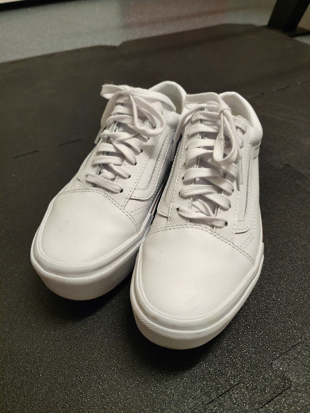Chaussures femmes: Vans  – D'occasion à Veltheim AG par Di.N.C.G