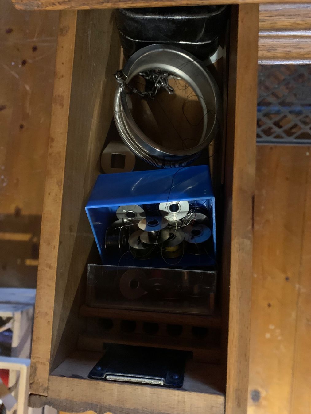 Pfaff Macchine da cucire: Pfaff Nähmaschine Antik – Usato da Ossingen venduto da jana_cr5x 2