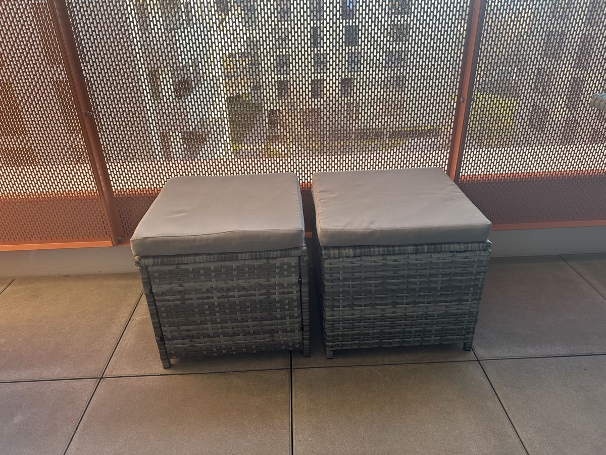 Hocker: Zwei Lounge Sitzhocker – Gebraucht aus Düdingen von belada.d 1