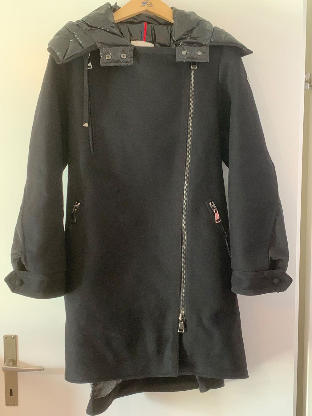 Moncler Mäntel: SCHWARZER MONCLER MANTEL - GRÖSSE 2 – Gebraucht aus Zürich von Claire_ZH 3