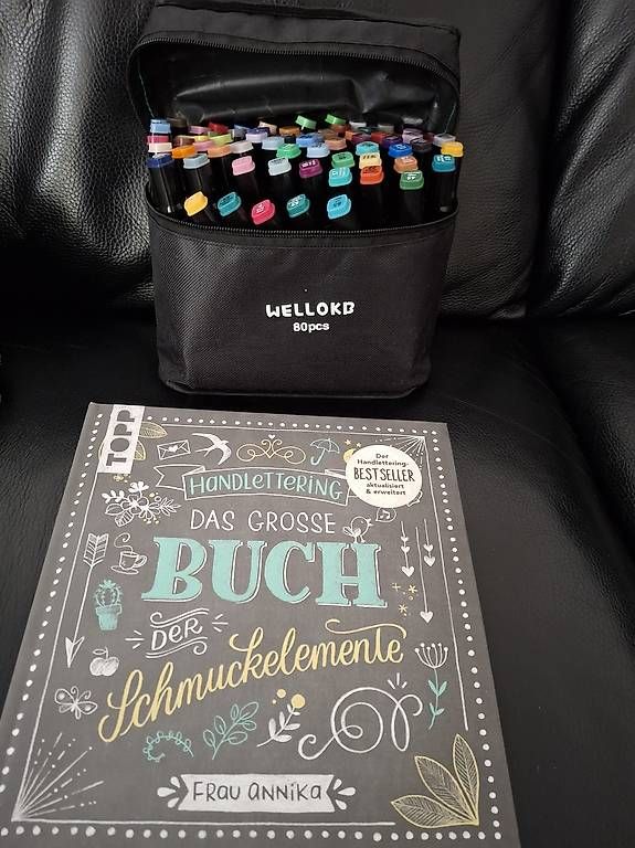 Stifte & Marker: Doppeltipp Permanentmarker Set mit Buch  – Gebraucht aus Effretikon von CorneliaM03