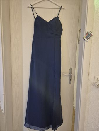 Dunkelblaues Kleid