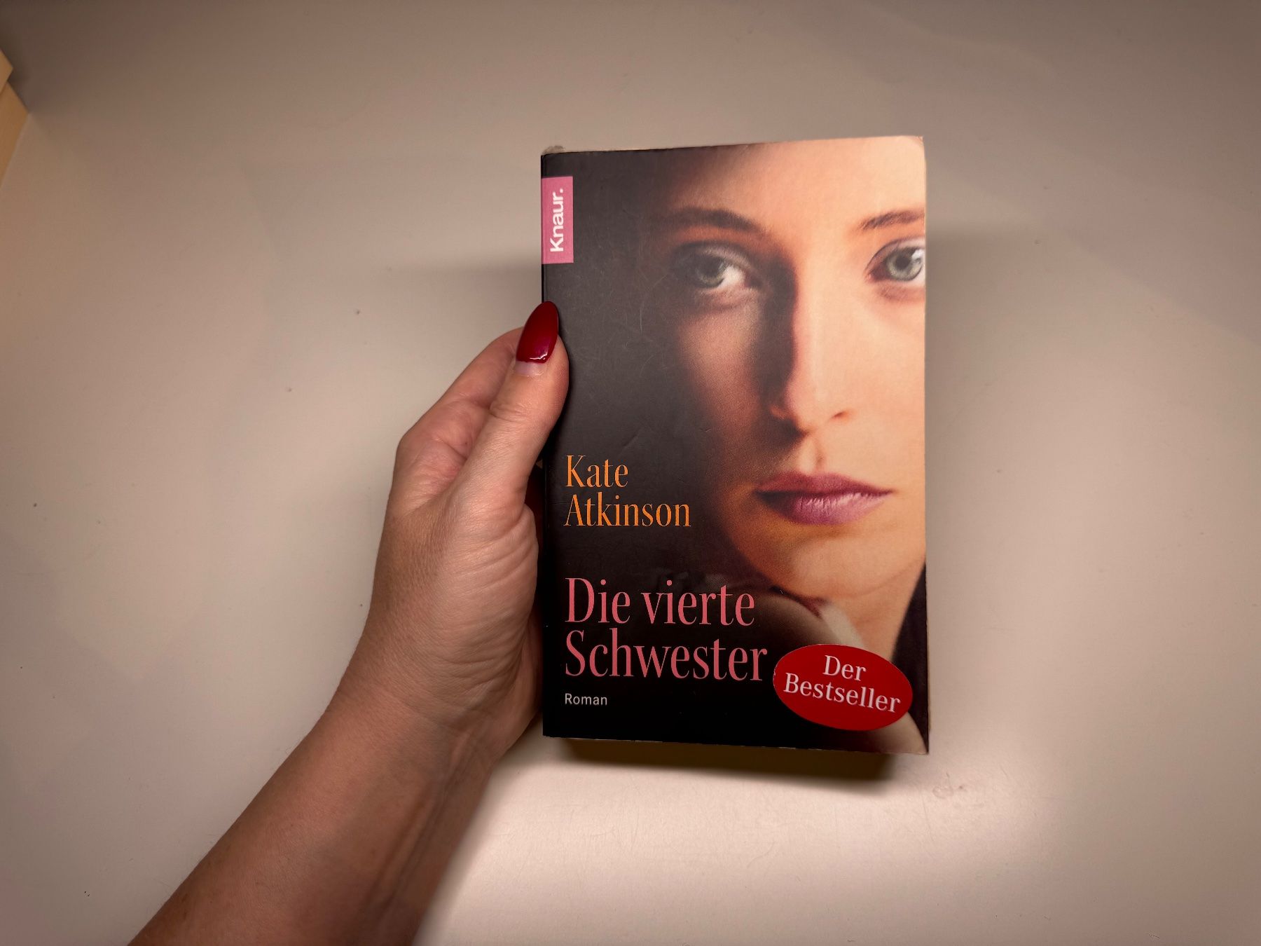 Libri: ROMAN: Kate Atkinson, Die vierte Schwester – Usato da Grosswangen venduto da Deutsche_Romane