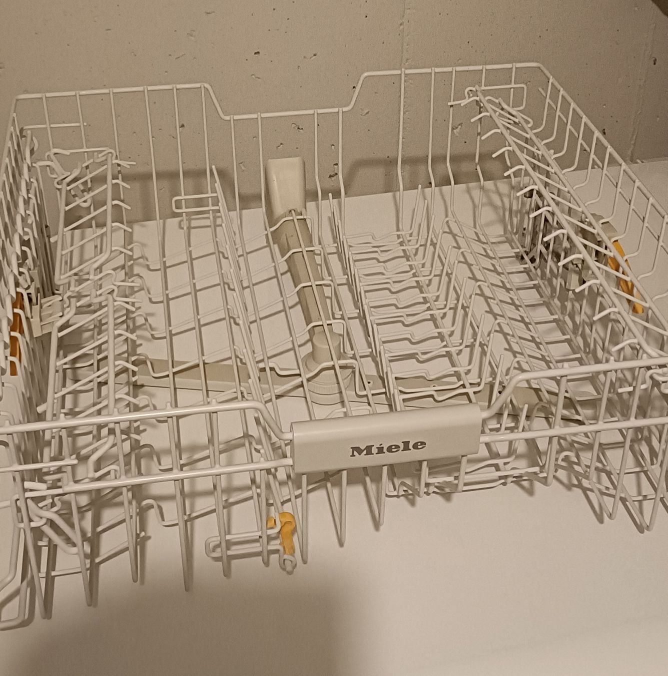 Miele Elettrodomestici da cucina: Miele Oberkorb – Usato da Ranflüh venduto da aza_6bjf 1