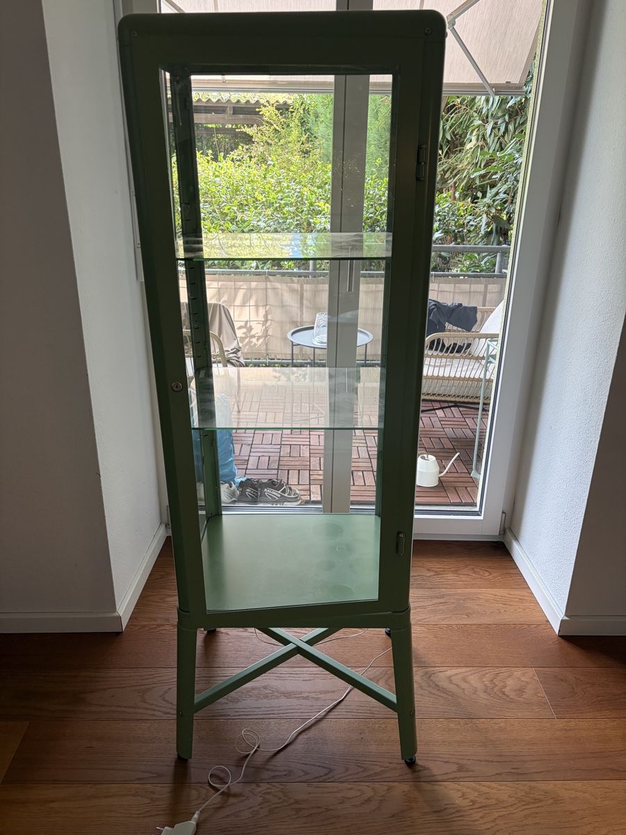 Ikea Vetrine: Vitrine – Usato da Luzern venduto da cel_hgx9