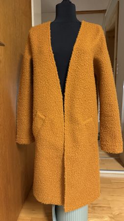 Damen Mantel Boucle mattes orange lang neuwertig gr 38