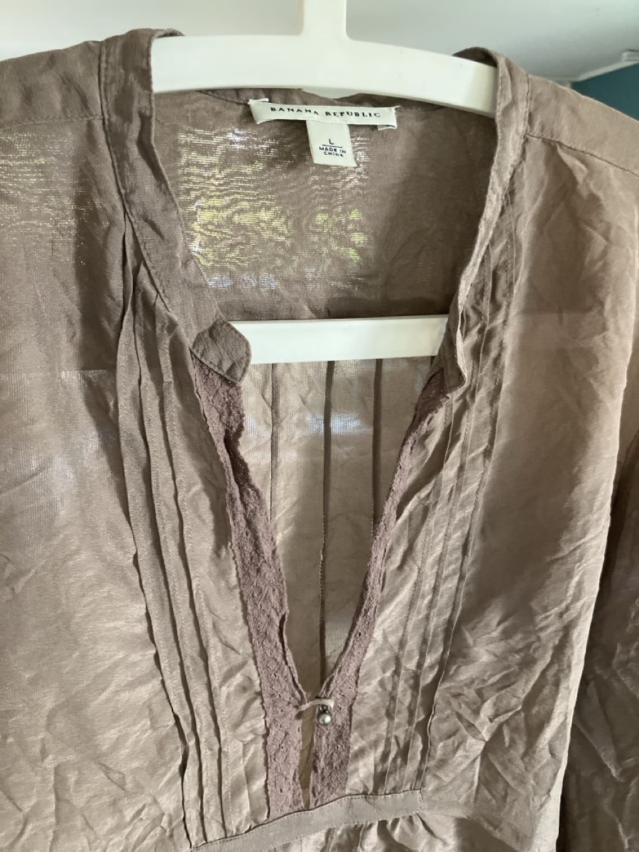 Banana Republic Camicette: banana republic seidenbluse grösse L  – Usato da riggisberg venduto da yiin 1