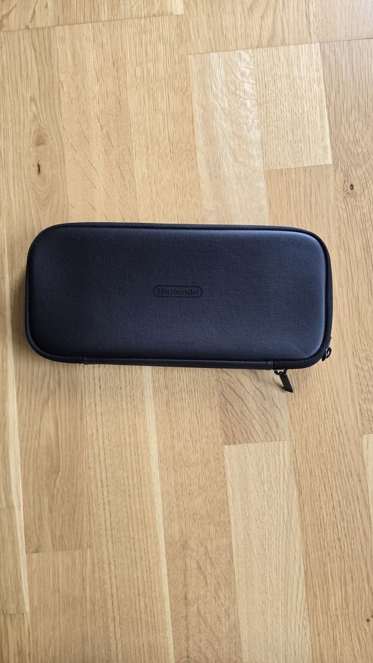 Nintendo Custodie protettive: PDP Nintendo Switch Pull-N-Go Transporttasche – Usato da Nussbaumen AG venduto da Stoekli 2