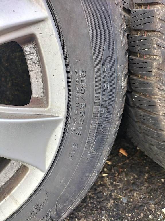 Mazda Pneumatici & Ruote complete: Pneus hiver avec jantes – Usato da Vucherens venduto da Noeme 1