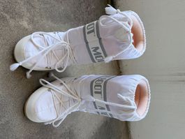 Bottes Moon Boot blanches taille 35-38 bon état