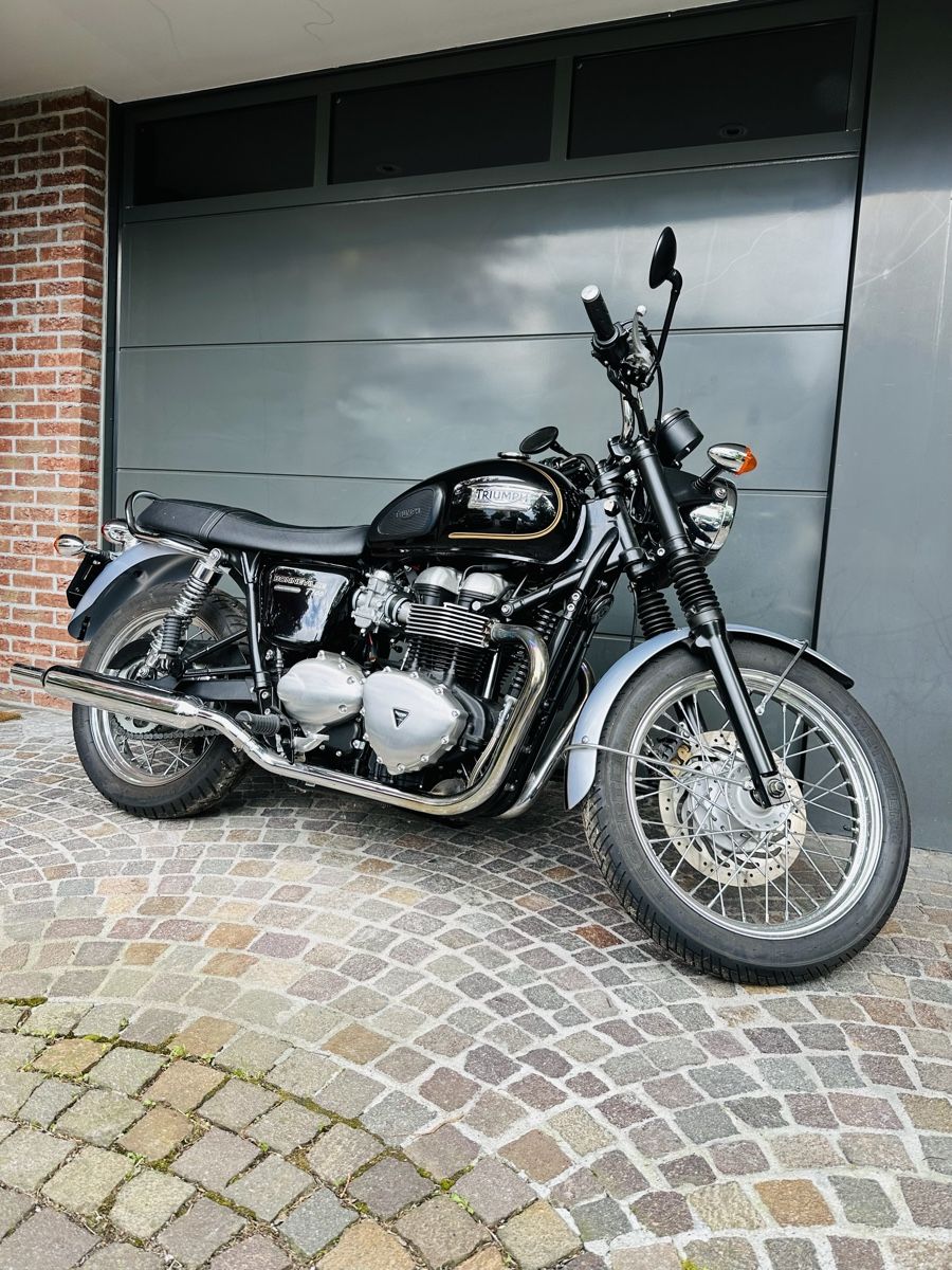 Altro: Triumph Bonneville T100 – Usato da schaan venduto da lukas.bucher1993