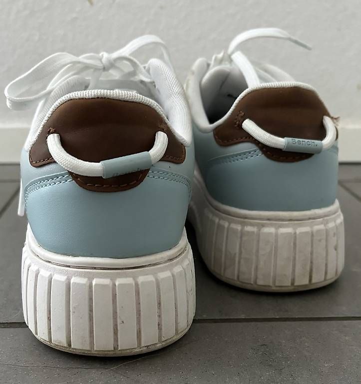 Scarpe da donna: Verkaufe Schuhe Grösse 39 – Usato da Zofingen venduto da Zysset_M 2
