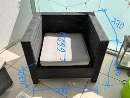 Lounge Sessel zum entspannen mit Outdoor Kissen