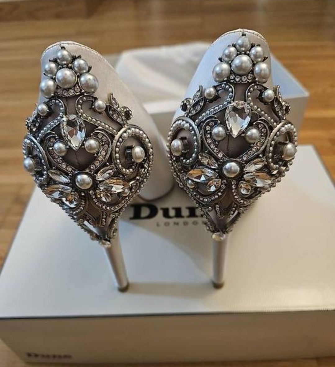 Dune London Scarpe da donna: Dune London Pumps, Gr. 36, mit Perlenbesatz – Nuovo e nell'imballaggio originale da Münchwilen TG venduto da vit_l88t 1