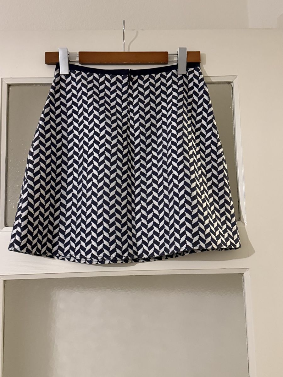 Esprit Gonne: Esprit Minirock Grösse 34 – Nuovo (secondo la descrizione) da Basel venduto da zukk_ 1