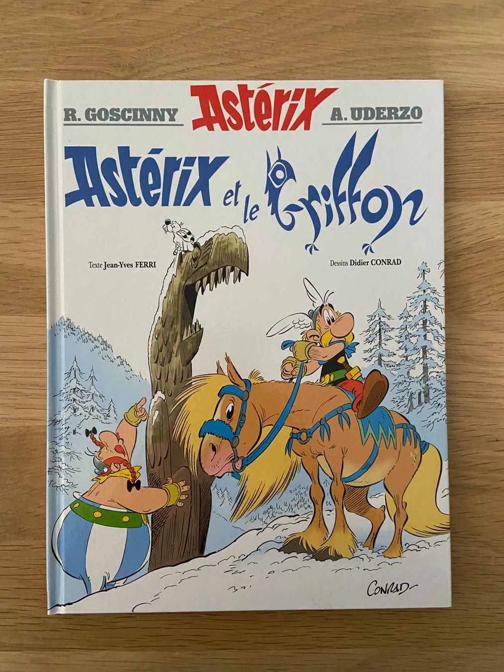 Comics: ASTERIX / TOME 39 / ET LE GRIFFON (EO) – Gebraucht aus Corcelles-près-Payerne von 1562Comics