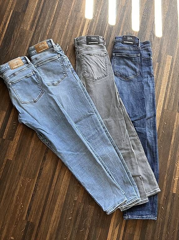 Jeans: Armed Angels Jeans, Gr. 26 – D'occasion à Schönenbuch par Lea__Annabelle