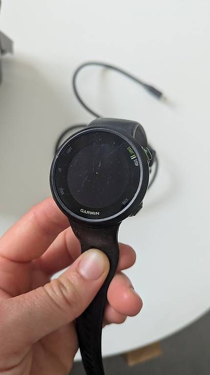 Garmin Montres: Montre running Garmin Forerunner 45 – D'occasion à Châtel-St-Denis par ann_r7j9 2