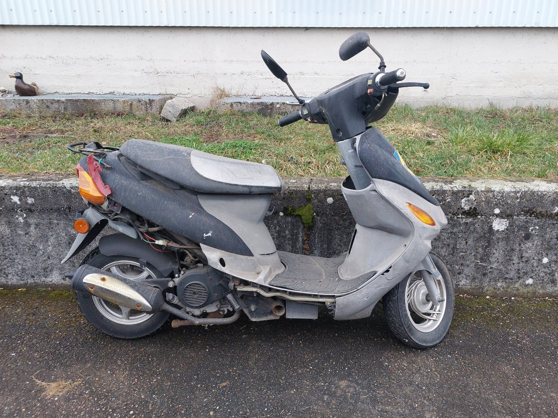 Generic / Ksr Moto Scooter: Baotian RC BT49QT-9D Roller Scooter ab 1 Fr.- – Difettoso da Schleitheim venduto da ZieglerMotoRecycling 5