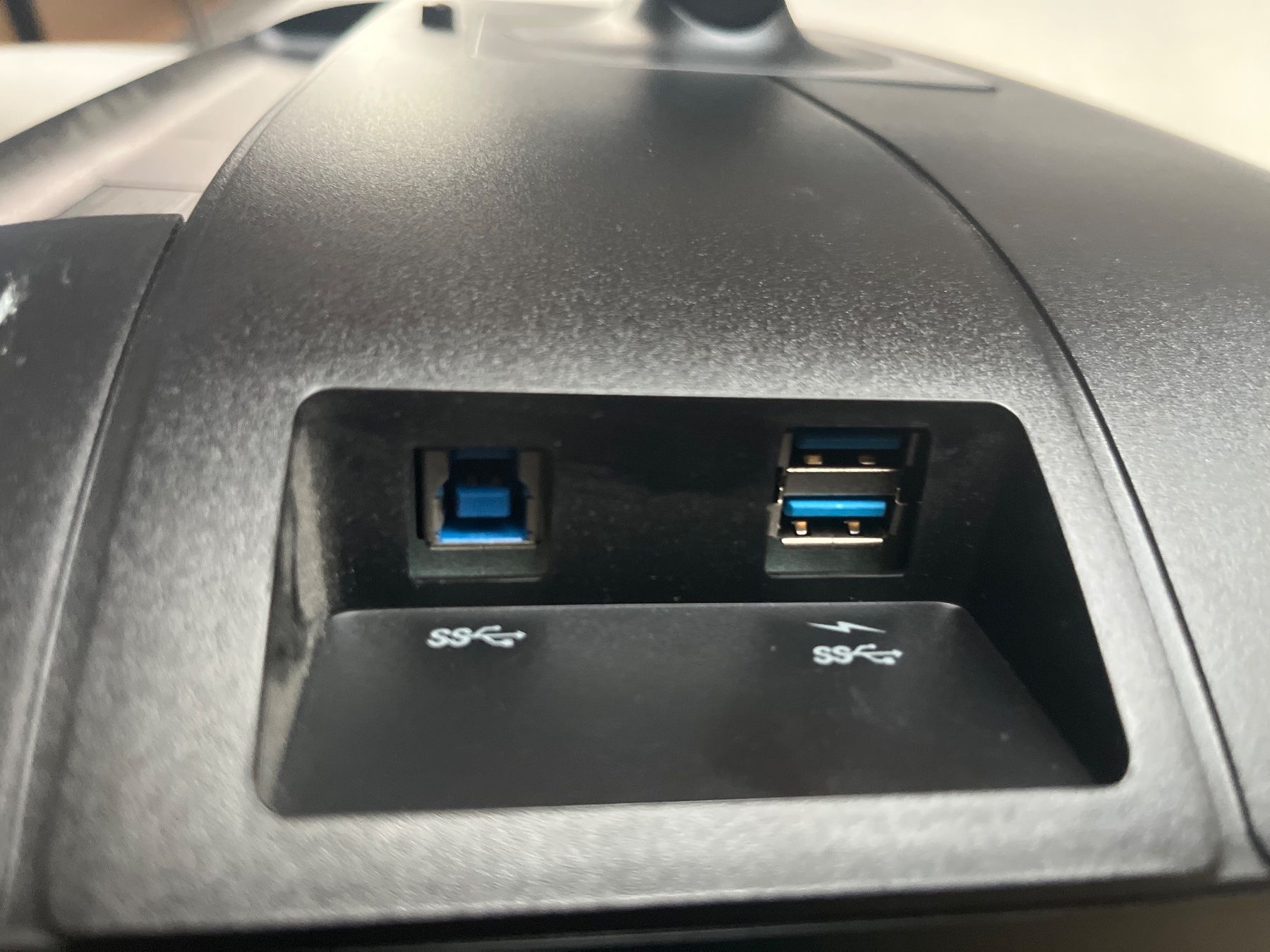 Philips Monitor: Verkaufe Bildschirm im top Zustand – Usato da Seltisberg venduto da Guardrail 4