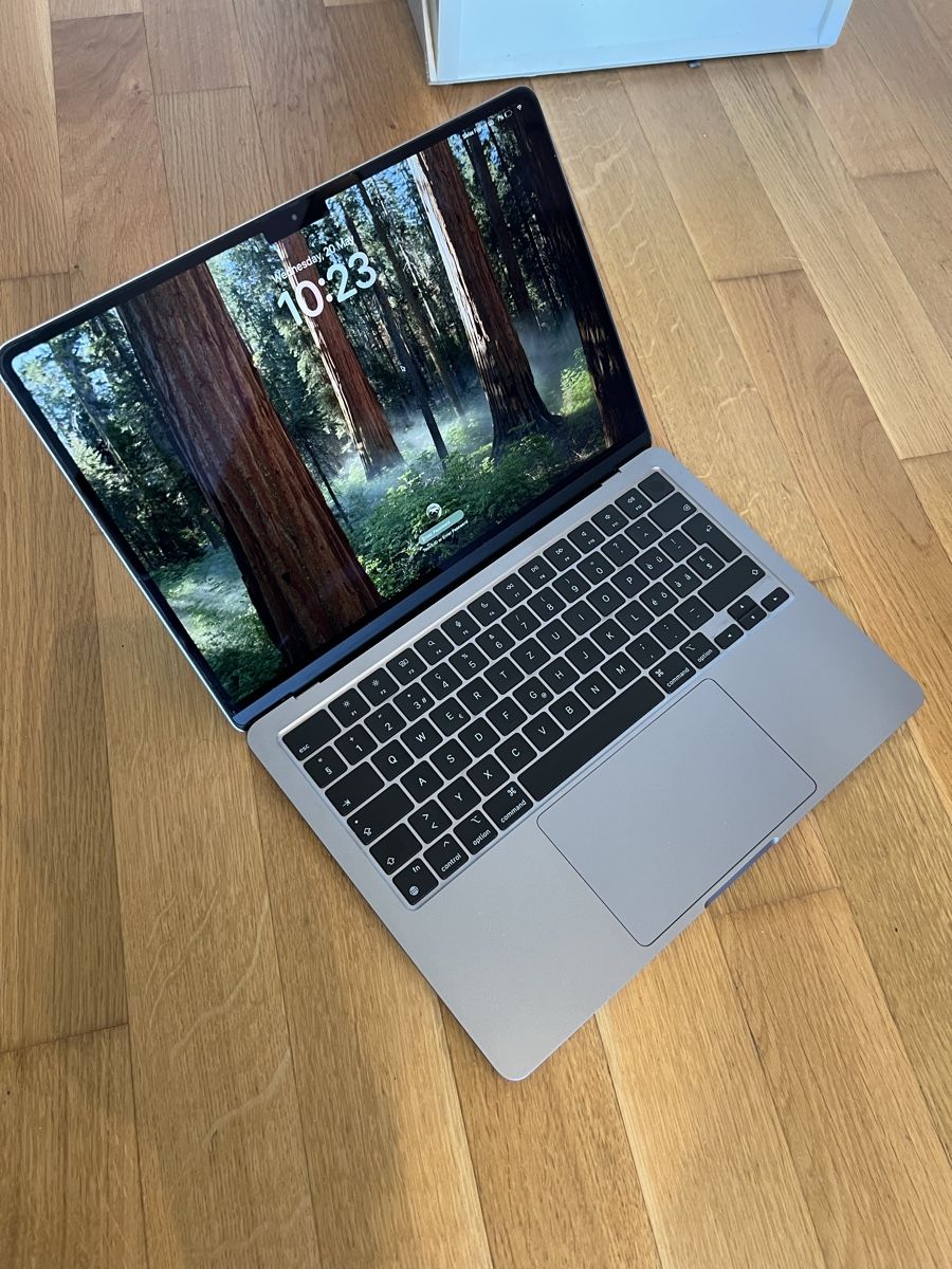 Apple Notebook: Macbook Air M2 16GB RAM – Usato da Sion venduto da blckcrows