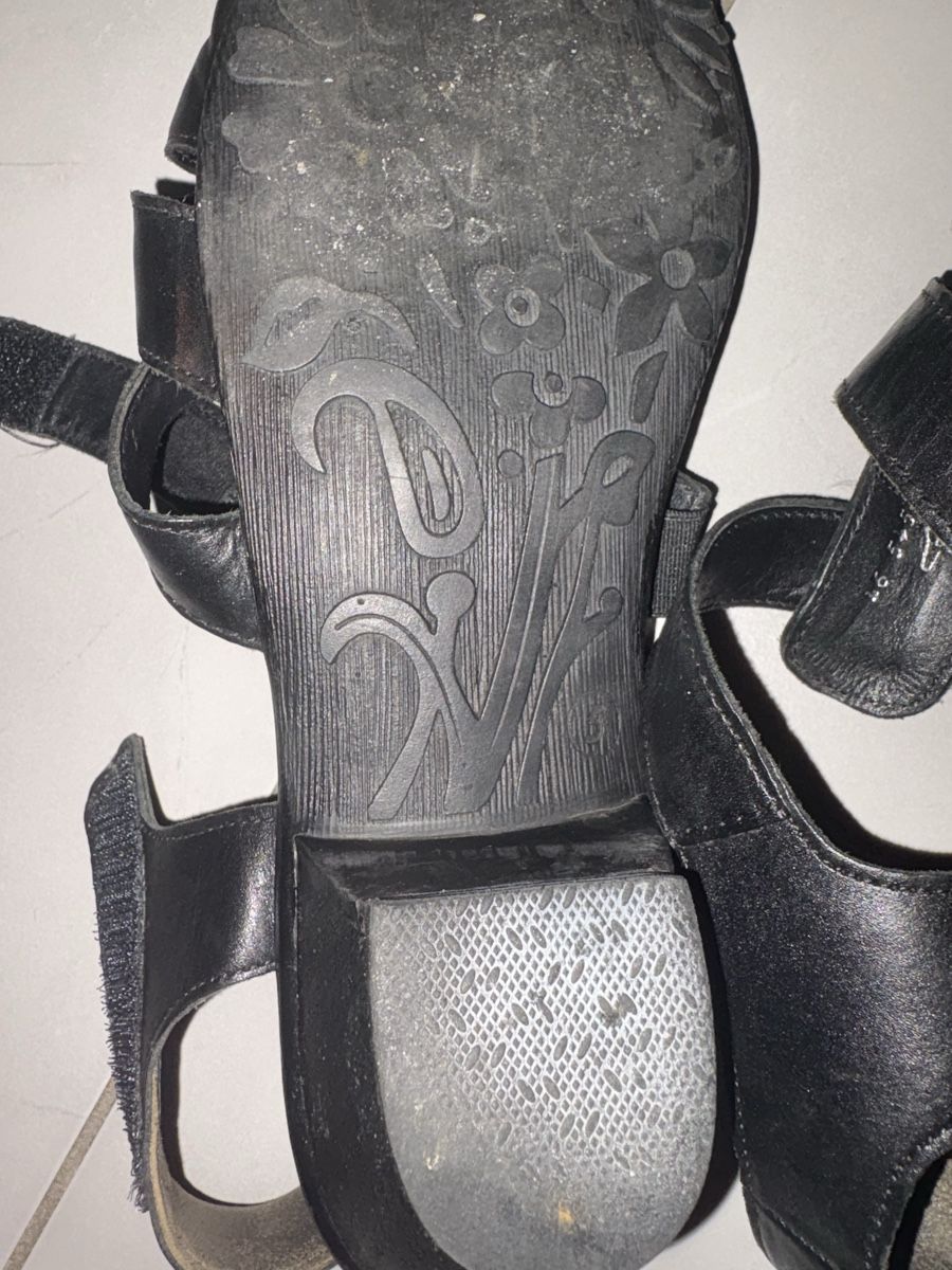 Damenschuhe: Schwarze Sandalen Grösse 38 – Gebraucht aus Winterthur von nik_pr58 3
