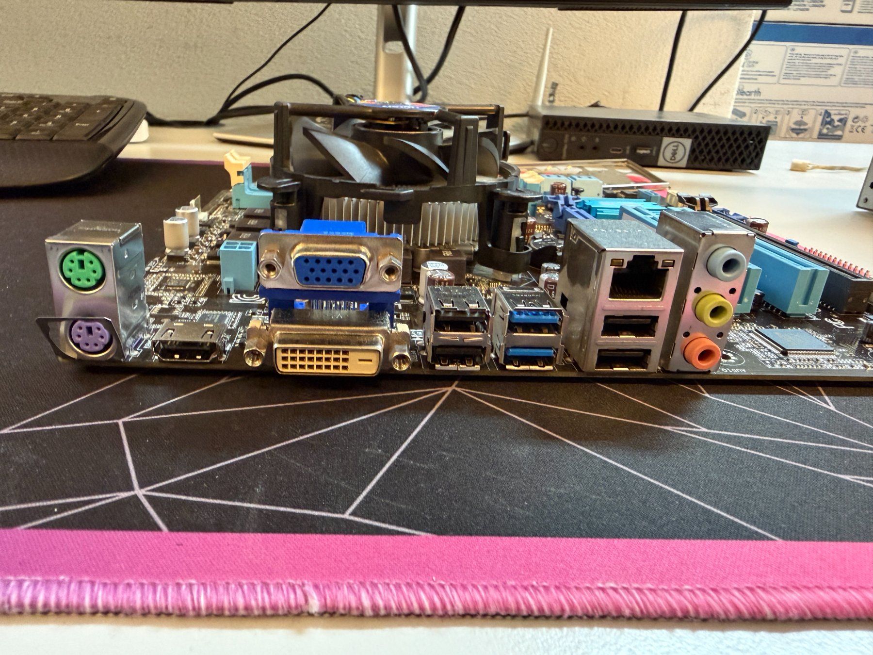 Asus Cartes mère: P8B75-M LE Asus Motherboard – D'occasion à Zizers par Digitag0 2